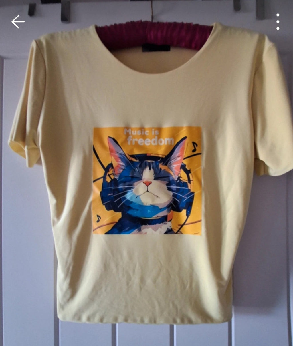 'Music is Freedom' fitted yellow tshirt with unique design
