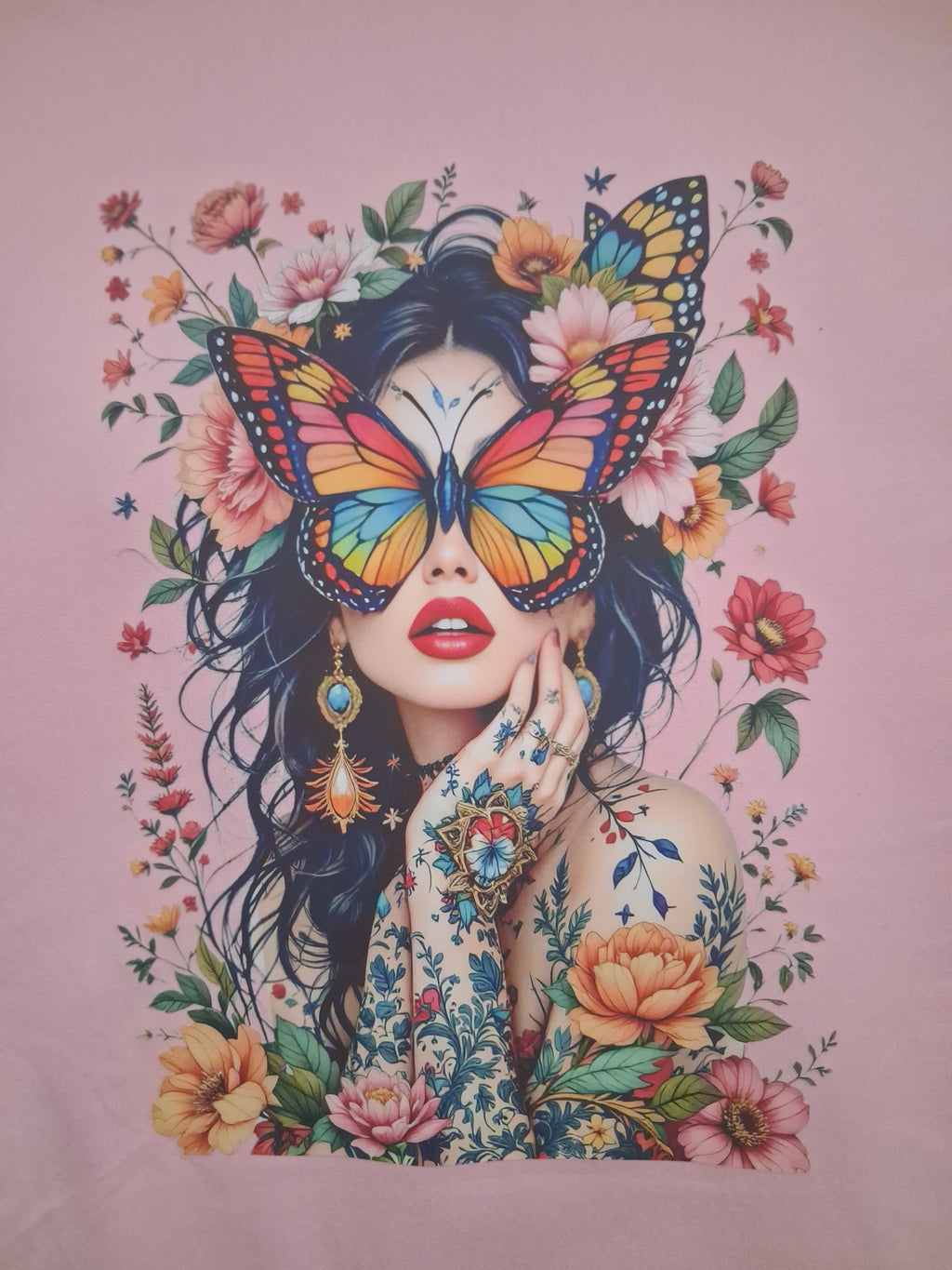 'Butterfly Eyes' Boho Graphic T-Shirt in Soft Pink